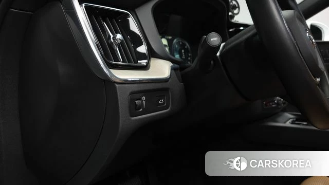 Volvo XC60 second Generation id 4448335 из Кореи 25
