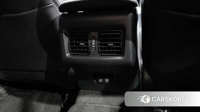 Toyota Camry (XV70) id 4581939 из Кореи 25