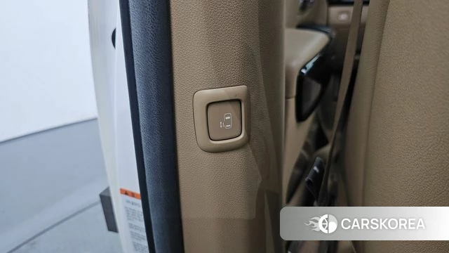 Kia All New Carnival id 4531143 из Кореи 25