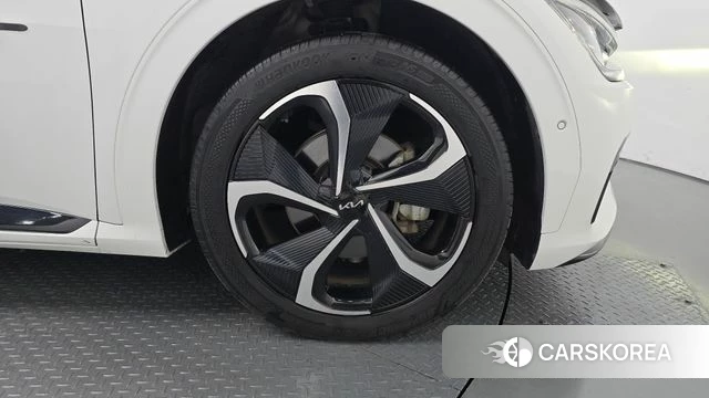 Kia EV6 id 4656298 из Кореи 25