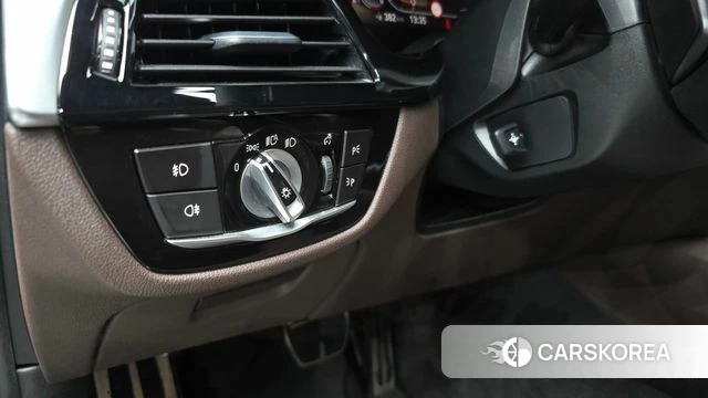 BMW 5 Series (G30) id 4562823 из Кореи 25