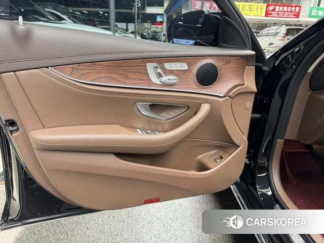 Mercedes-Benz E-class id 4290621 из Китая 25