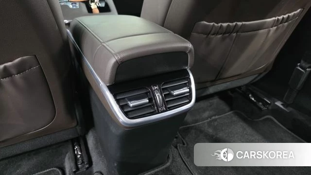Hyundai The New Grandeur IG Hybrid id 4422887 из Кореи 25