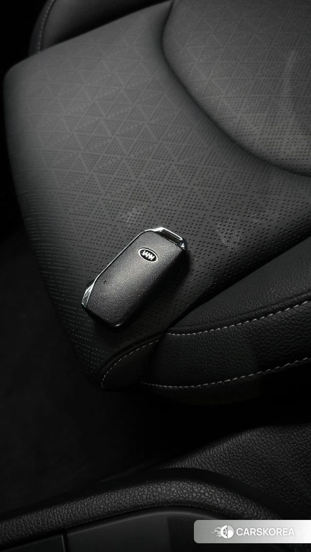 Kia Come New K3 id 4642606 из Кореи 25