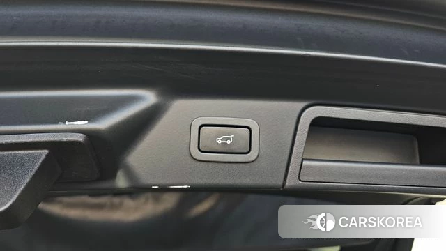Land Rover Range Rover Velar id 4677667 из Кореи 25