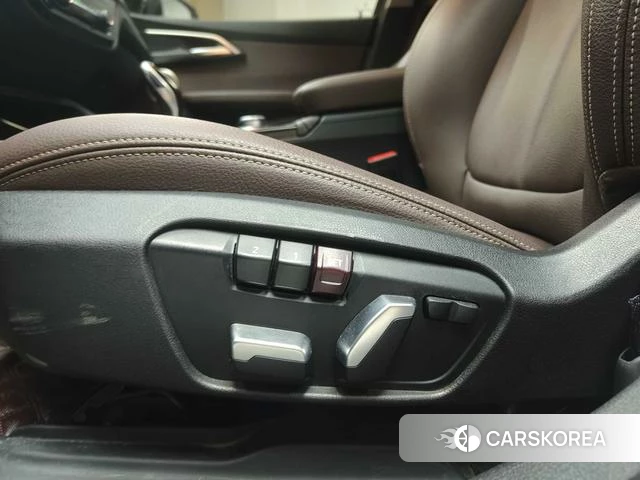 BMW 1 series id 4359512 из Китая 25