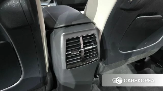 Kia Di Ol Nu Niro id 4847341 из Кореи 25