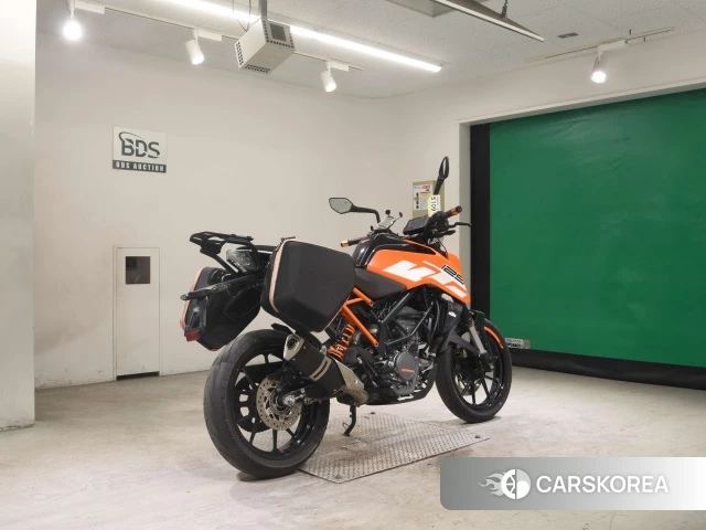 KTM 125 DUKE id 3939649 из Японии 25