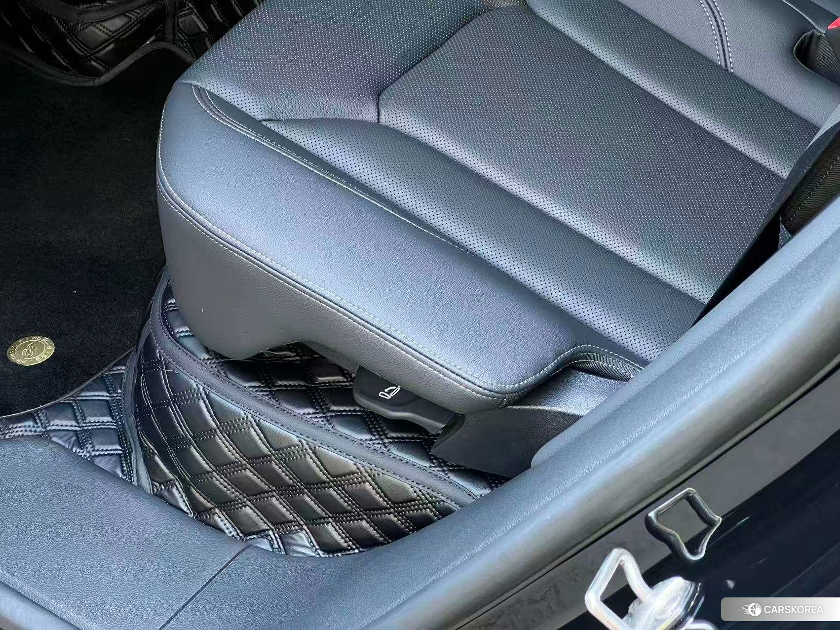 Audi Q8 id 4454174 из Китая 25