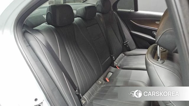 Mercedes-Benz E-Class W213 id 4384613 из Кореи 25