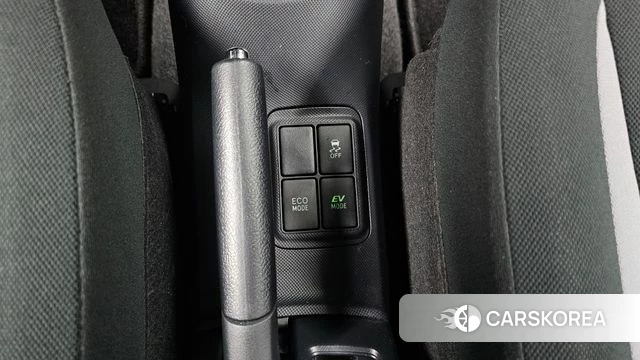 Toyota Prius C id 4633184 из Кореи 25