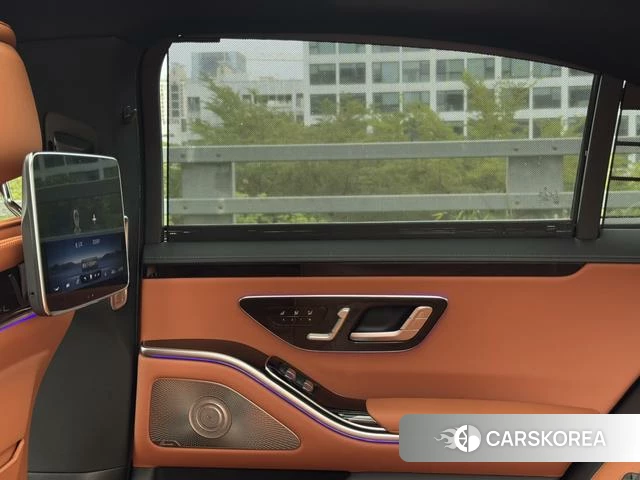Mercedes-Benz S-class id 4353743 из Китая 25