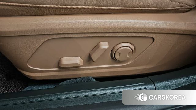 Hyundai Grandeur (GN7) id 4847808 из Кореи 25