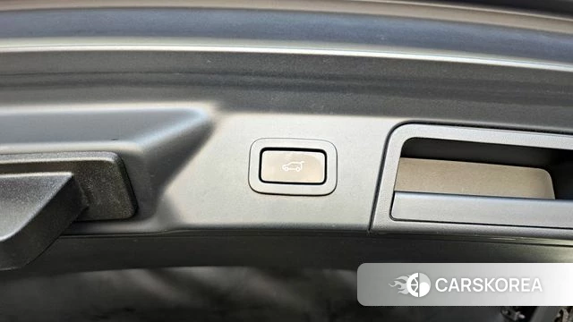 Land Rover Range Rover Velar id 4294705 из Кореи 25