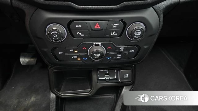 Jeep Renegade id 4725428 из Кореи 25