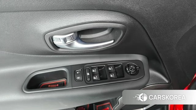 Jeep Renegade id 4244549 из Кореи 25