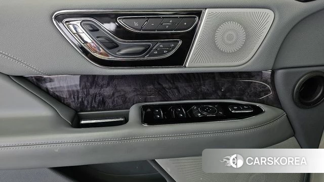 Lincoln Navigator 4th generation id 4396510 из Кореи 25