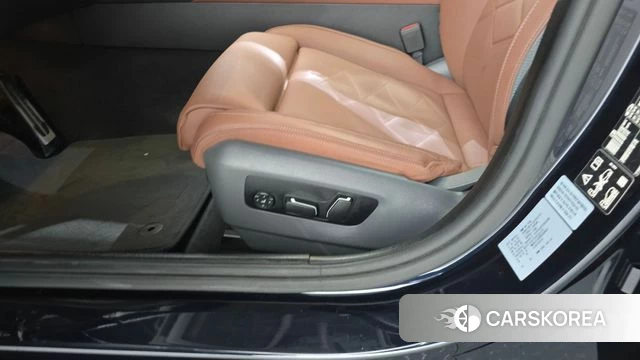 BMW 5 Series (G60) id 4414385 из Кореи 25