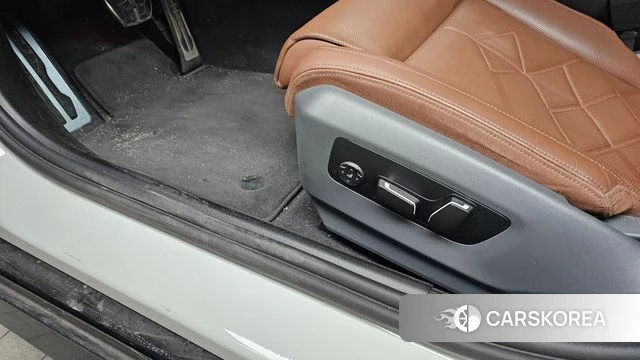 BMW 5 Series (G60) id 4194224 из Кореи 25