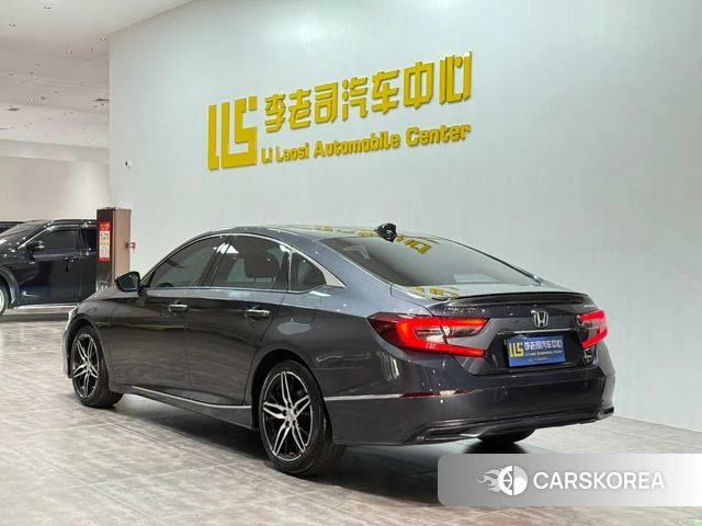 Honda Accord id 4333629 из Китая 25