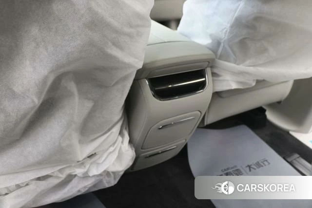 Volvo EM90 id 3920179 из Китая 25