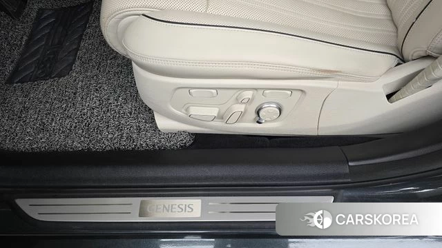 Genesis G90 id 4594980 из Кореи 25
