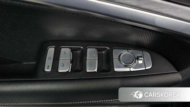 Genesis G70 id 4285733 из Кореи 25