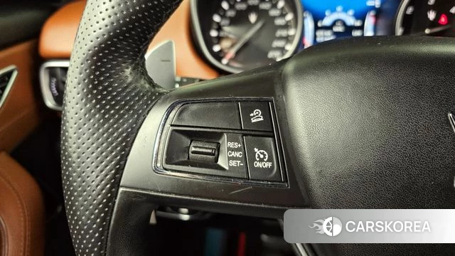 Maserati Levante id 4397976 из Кореи 25