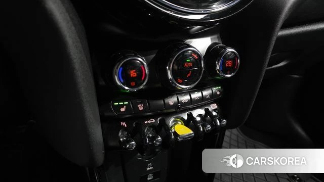 Mini Cooper Electric id 4201944 из Кореи 25