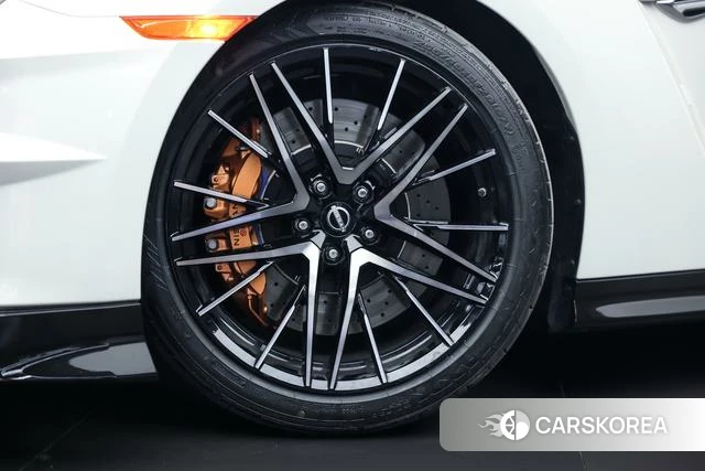 Nissan GT-R id 4333928 из Китая 25