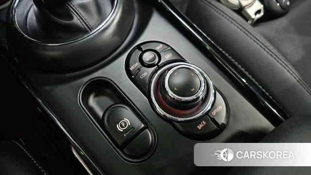 Mini Cooper Clubman id 4670193 из Кореи 25