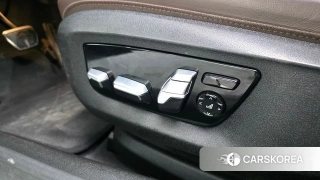 BMW 5 Series (G30) id 4465557 из Кореи 25