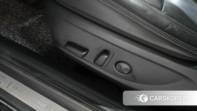 Hyundai The New Grandeur IG id 4573743 из Кореи 25