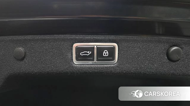 Hyundai Grandeur Hybrid (GN7) id 4904597 из Кореи 25