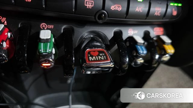 Mini Cooper S Convertible id 4739983 из Кореи 25