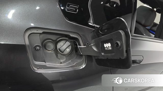 BMW 5 Series (G60) id 4870861 из Кореи 25