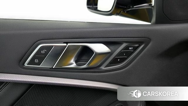 BMW 1 Series (F40) id 4201983 из Кореи 25