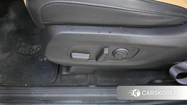 Kia Carnival 4th generation id 4350436 из Кореи 25