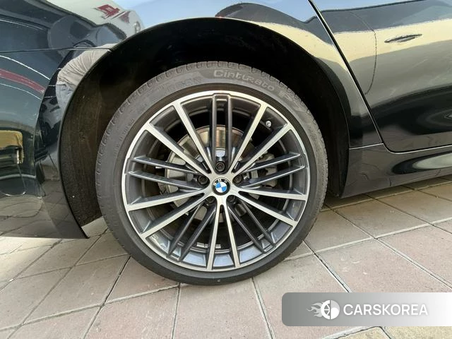 BMW 5 series id 4190426 из Китая 25
