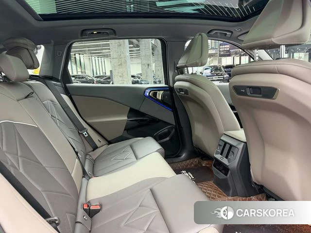 BMW X3 id 3889970 из Китая 25