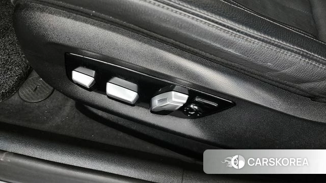 BMW 5 Series (G30) id 4339070 из Кореи 25