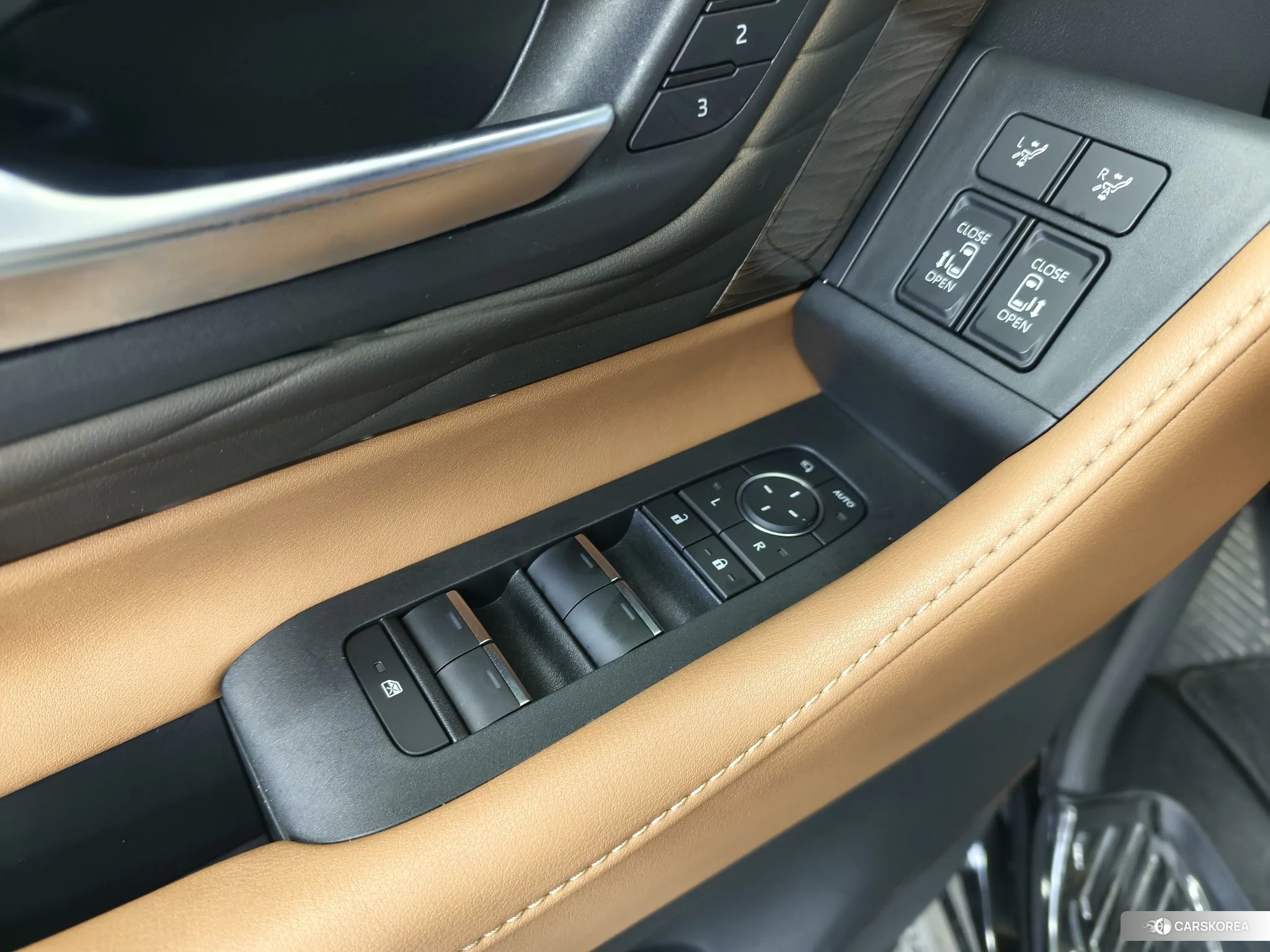 Toyota Elfa id 4474010 из Китая 25