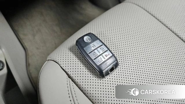 Kia The New Carnival id 4755179 из Кореи 25