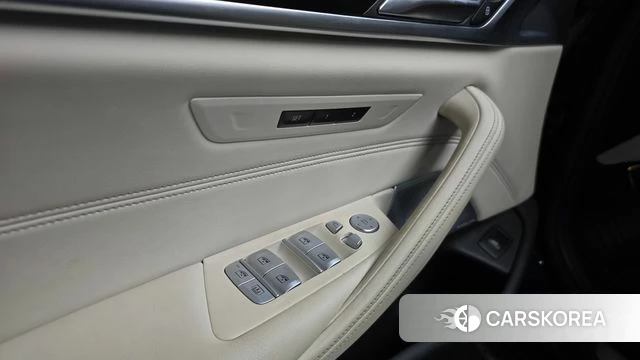 BMW 5 Series (G30) id 4309653 из Кореи 25