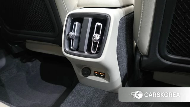 Volvo XC40 id 4792102 из Кореи 25