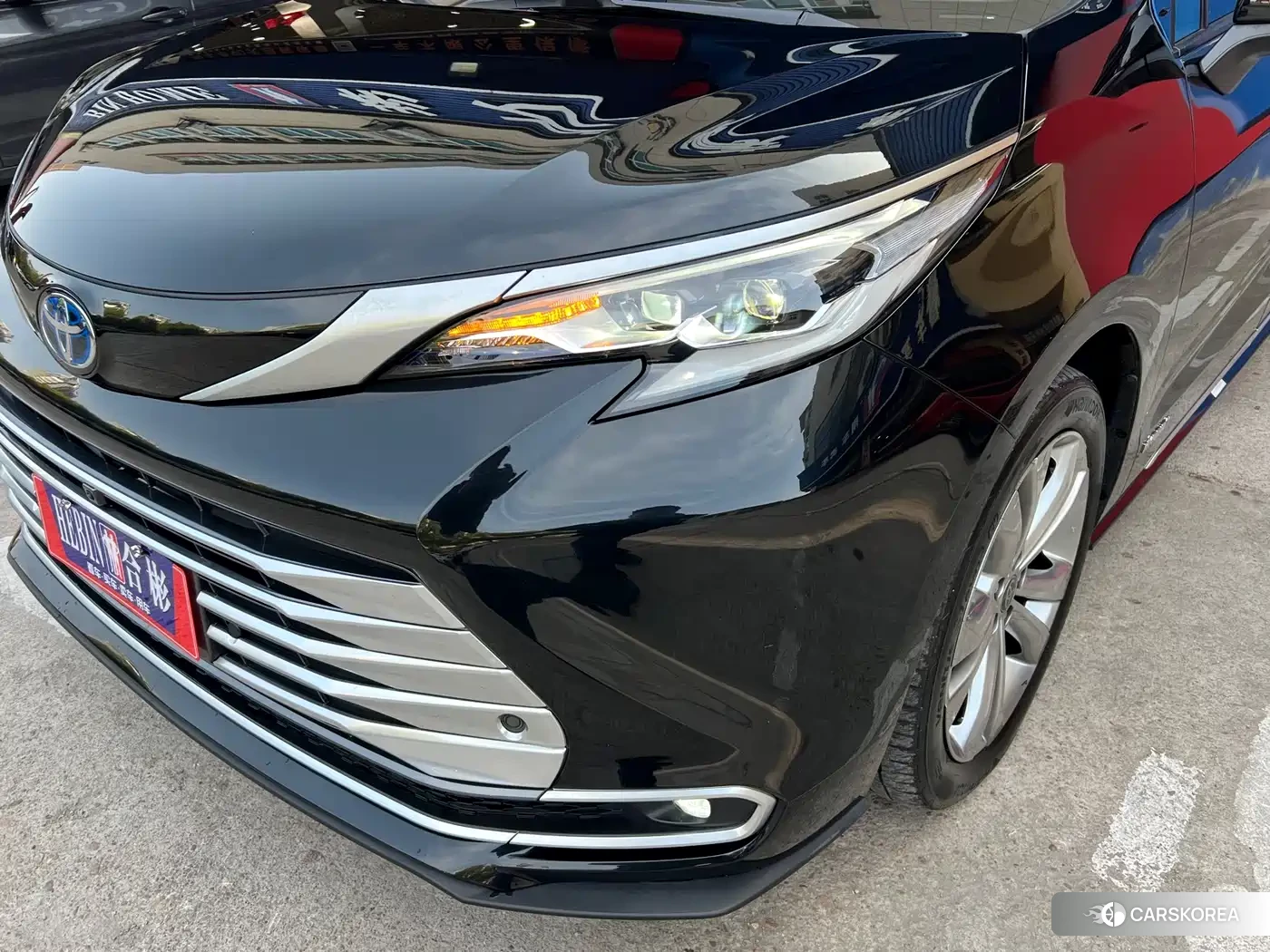 Toyota Sienna id 4644377 из Китая 25