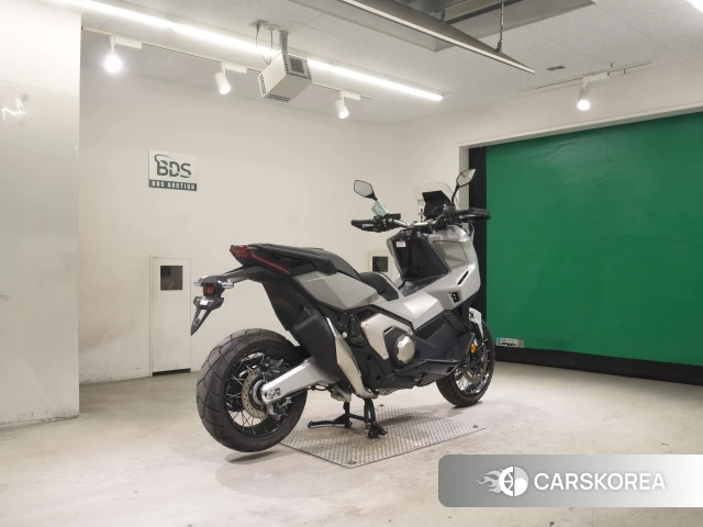 Проданный Honda X-ADV 750 id 4184578 из Японии, фото 25