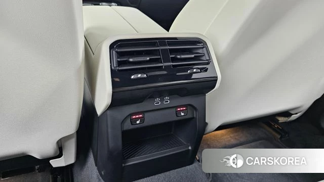 BMW 5 Series (G60) id 4934474 из Кореи 25