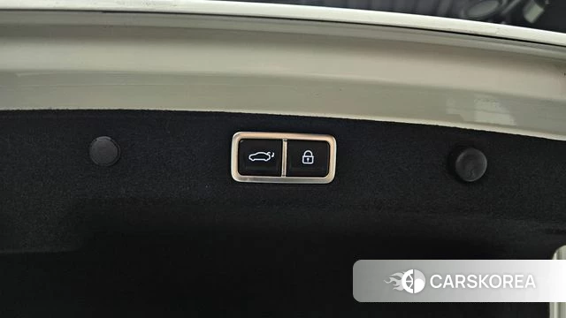 Hyundai Grandeur Hybrid (GN7) id 4617818 из Кореи 25