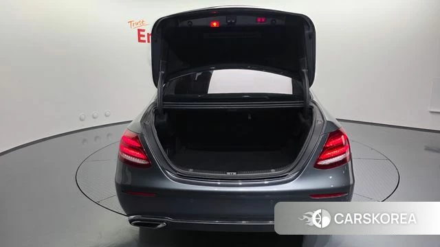 Mercedes-Benz E-Class W213 id 4483384 из Кореи 25